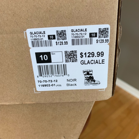 Size 10 Winter Boots by Yellow - Picture 2 of 4